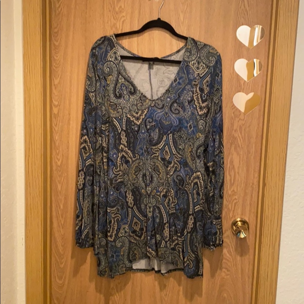 Flared sleeve blouse